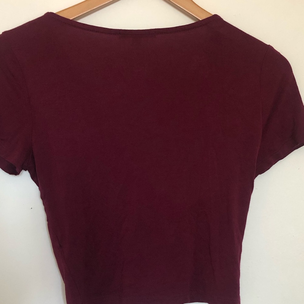 A burgundy cute crop top - Picture 2 of 4